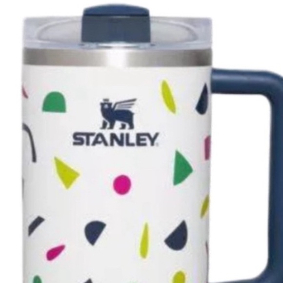 NWT Frost White Abstract Geos Stanley 40 oz Flowstate Tumbler with Clear Straw - Picture 2 of 9